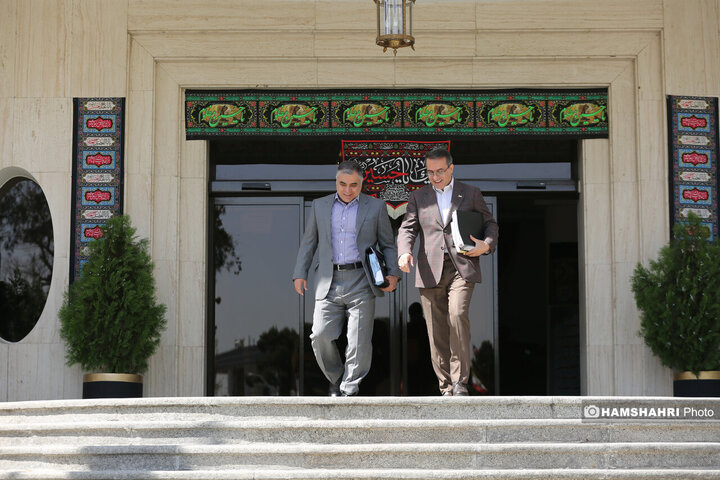 اعضای هیأت دولت در جمع خبرنگاران