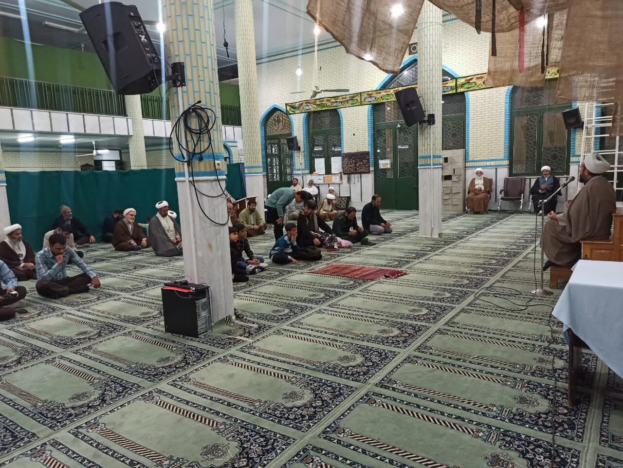 گردش در پاتوقهای مذهبی در غرب پایتخت