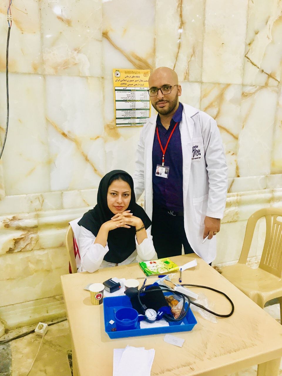 پزشک دهکده | درباره زن و شوهر پزشکی که طبابت در یک روستای دور افتاده را به زندگی در شهر ترجیح دادند