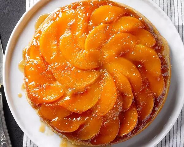 کیک هلو؛ کیکی لذیذ با عطری جادویی که کلسترول و فشارخون را کم می کند