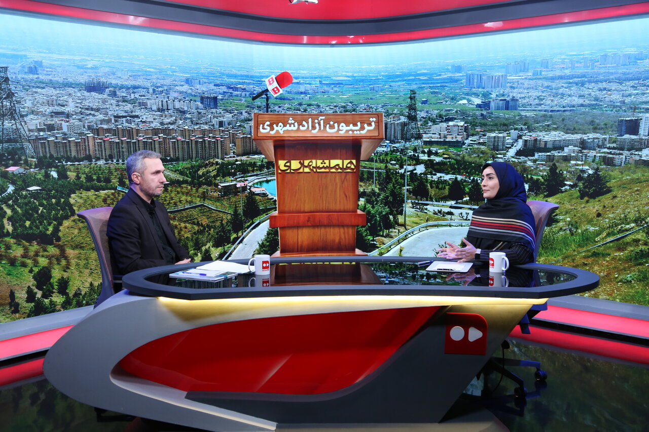 تریبون‌آزاد منطقه 5