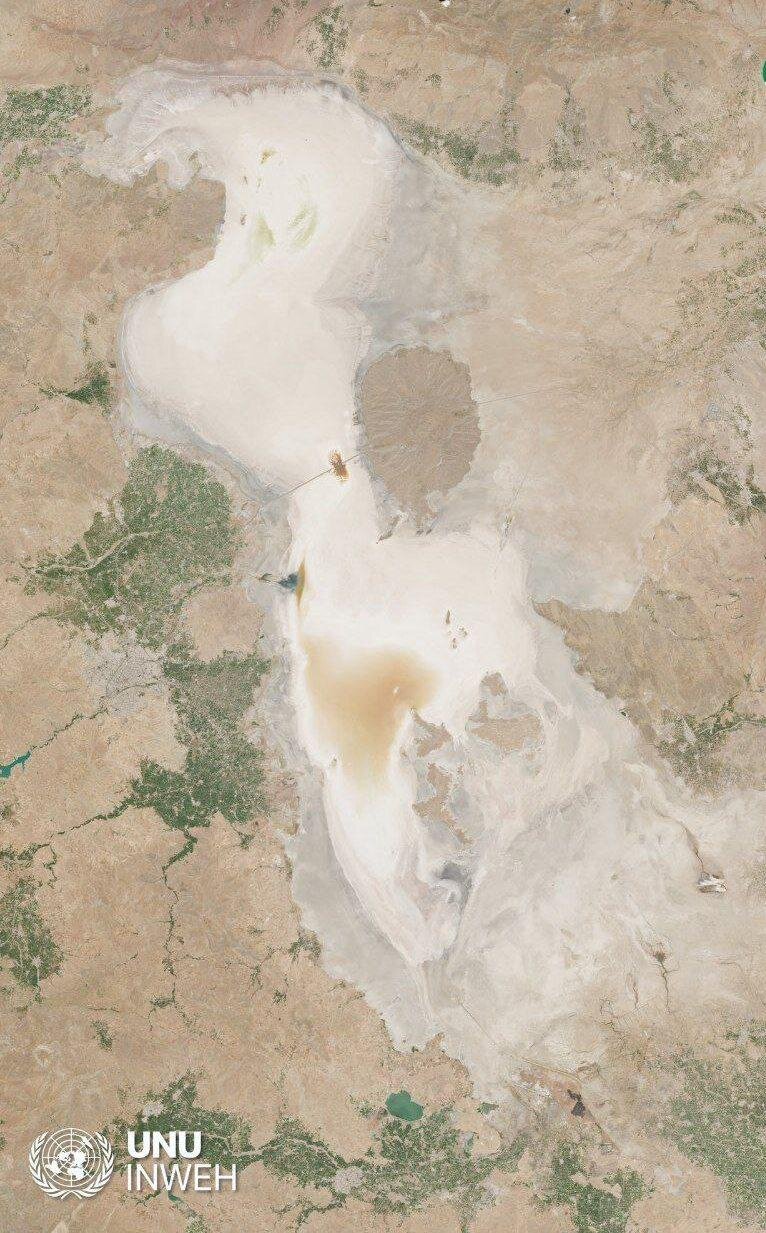 جدیدترین و غمگین ترین عکس ماهوارهای از دریاچه ارومیه در خشکترین تابستان