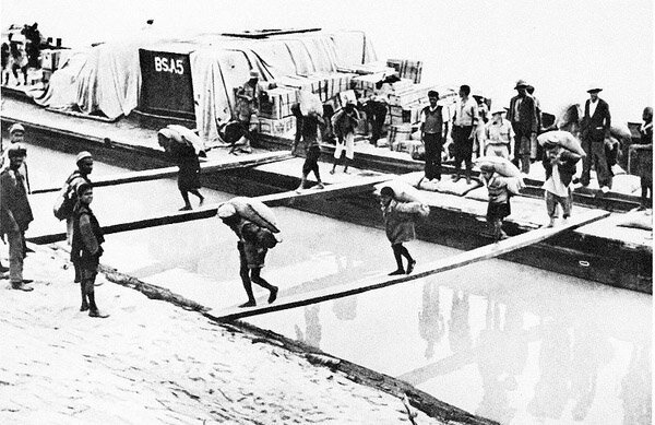 در شهریور سیاه 1320 چه در ایران گذشت | روزی روزگاری اشغالگران