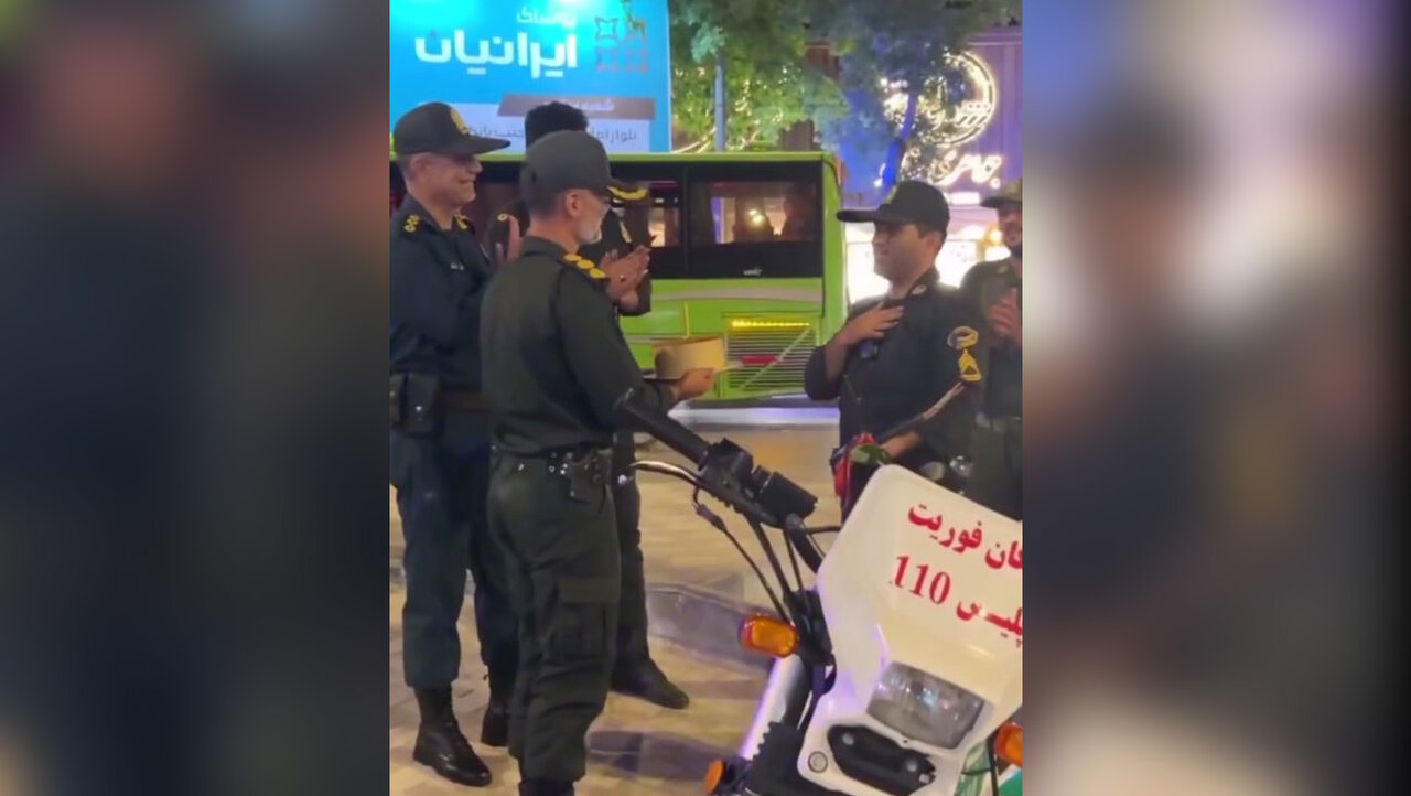 واکنش جالب کاربران اینستاگرام به جشن تولد یک پلیس : مگه پلیس‌ها هم جشن تولد می‌گیرند؟