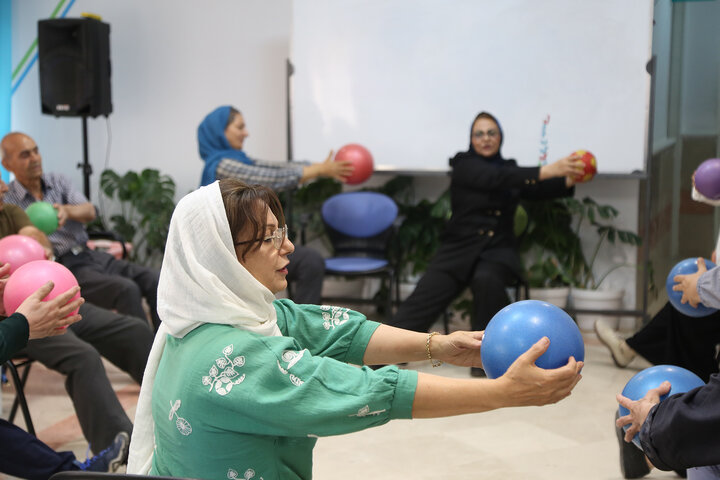 مرکز توانمند سازی سالمندان فرآهنگ