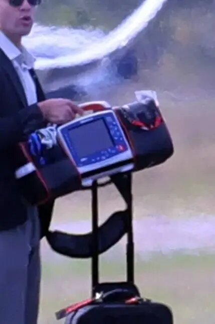 نگرانیها از سلامت بیل کلینتون ۷۹ ساله پس از مشاهده او با دفیبریلاتور | تصاویر