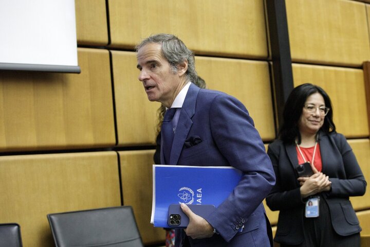 دیدار مهم نمایندگان ایران، روسیه و چین با گروسی + عکس | ما بازیگران اصلی هستیم؛ کنایه به E۳ | جزئیات پیام اولیانوف