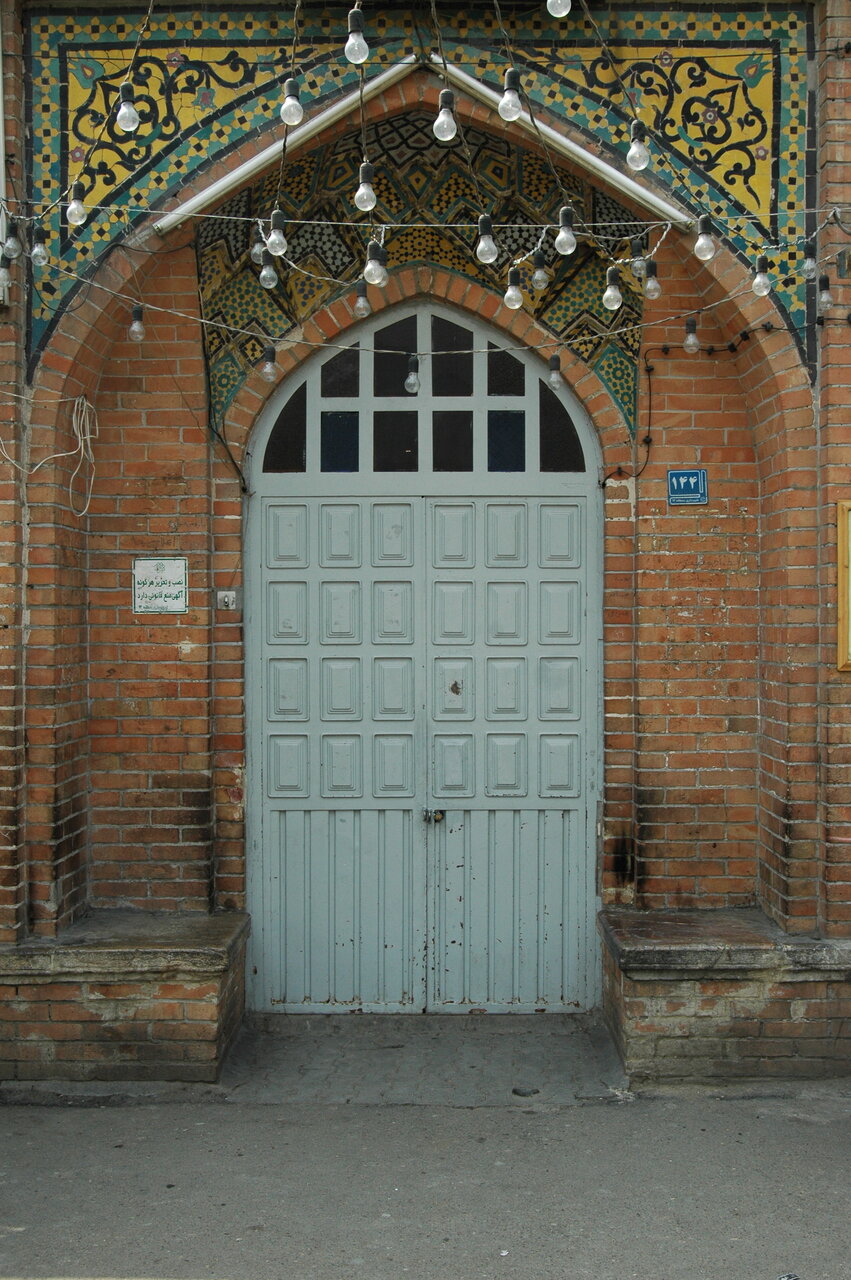 جستجوی مشروطه‌خواهان در مسجد تاریخی جنوب تهران