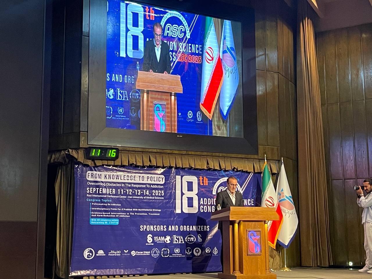 ۲.۸ میلیون ایرانی گرفتار اعتیاد | ۵ عامل اصلی گرفتار شدن در دام اعتیاد | ۹ هزار پزشک در خط مقدم درمان معتادان