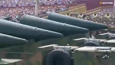 قاتل ناوهای هواپیمابر به صحنه آمد+ تصاویر؛ قدرت نمایی پیش چشم جهانیان | رونمایی از «قدرت هستهای سه گانه» برای نخستین بار؛ جزئیات رژه بزرگ چین