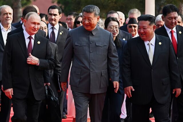 پیام نگران کننده عکس کیم، پوتین و شی به غرب | ۳مرد و ۲۰ رهبر جهانی در صفوف پشت سرشان؛ تصویری از تغییر ژئوپولتیک جهانی