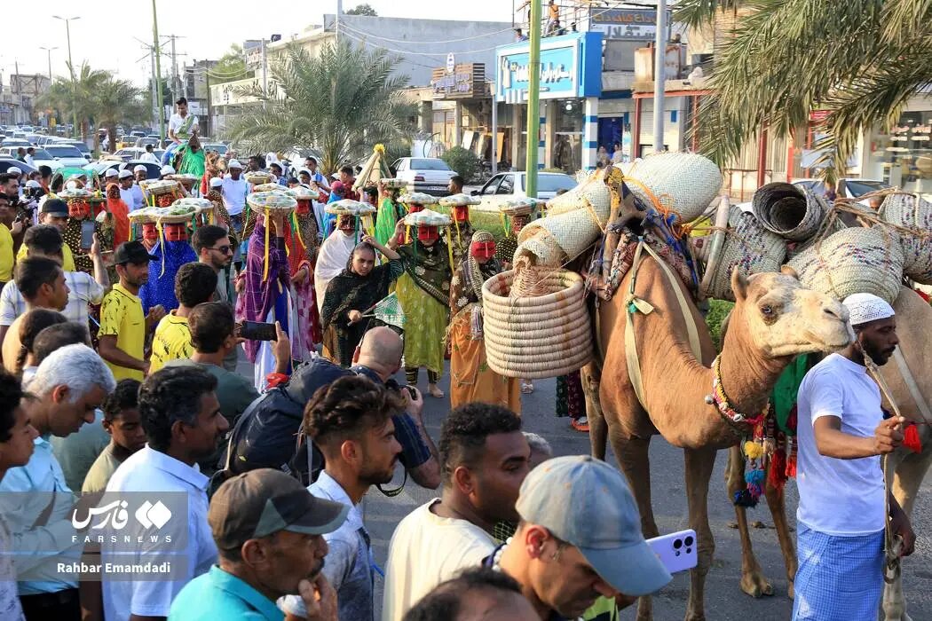 به جشن رنگ و عطر و طعم دعوتید