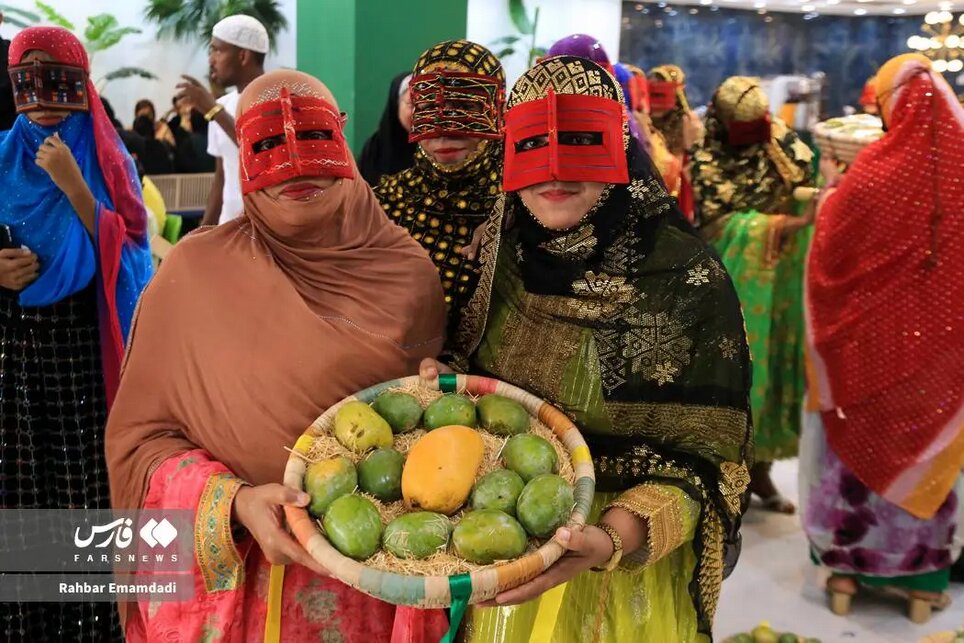 به جشن رنگ و عطر و طعم دعوتید