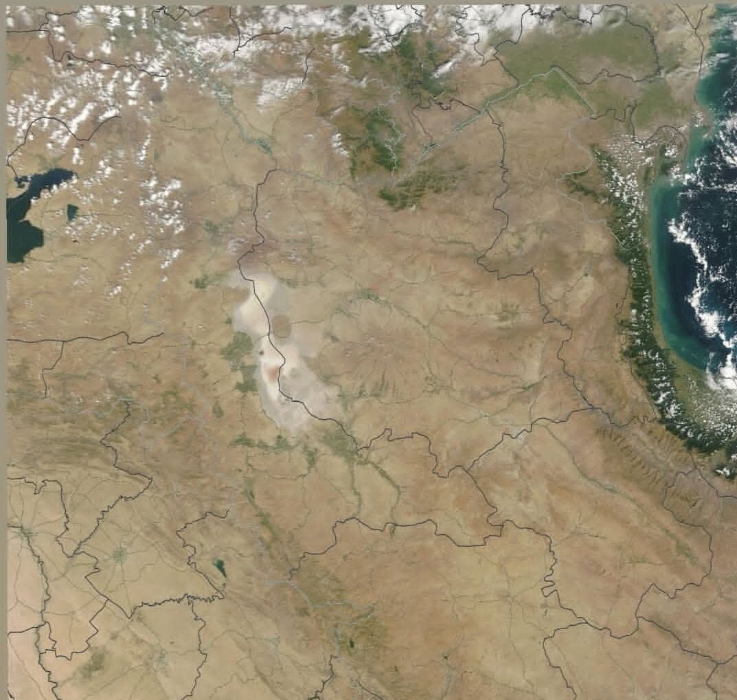 محو شدن کامل دریاچه ارومیه + عکس ناسا