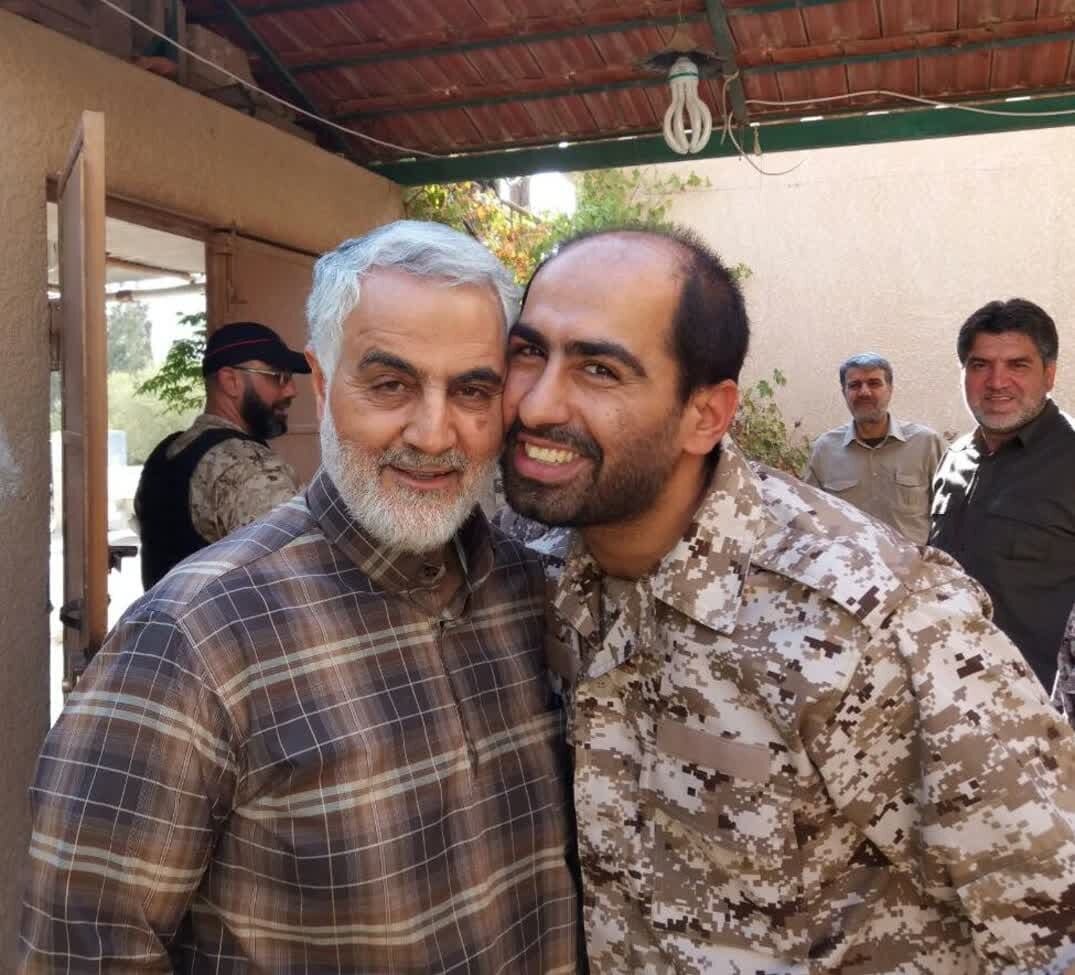 بالاخره یک نفر تلفنش را جواب داد... دلم آشوب شد