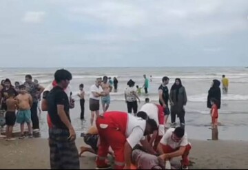 لحظه کشف جسد دختر ۱۲ ساله مشهدی در ساحل بابلسر + ویدئو