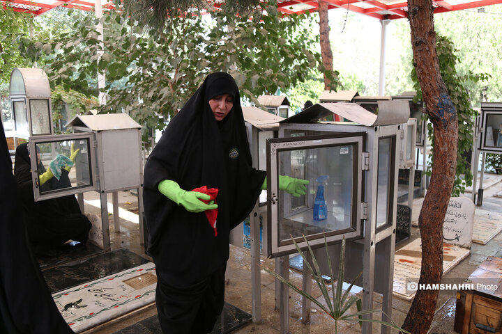 ساماندهی وغبار روبی حجله های شهدا