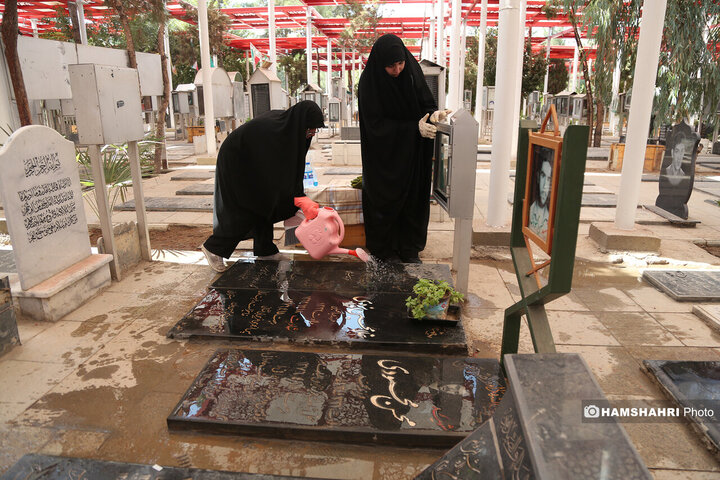 ساماندهی وغبار روبی حجله های شهدا