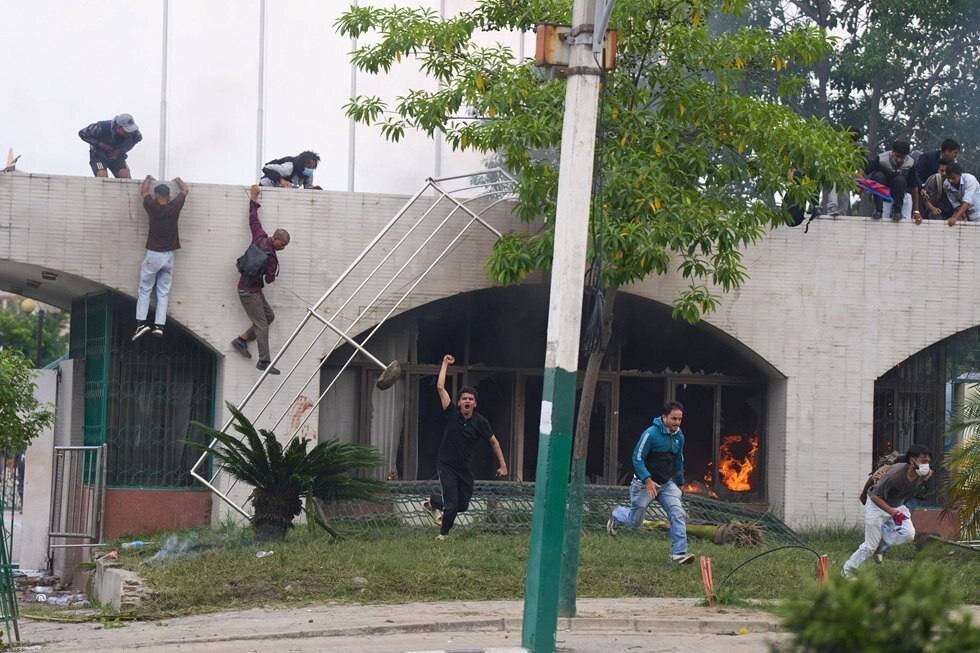 خشم مردم این کشور از فیلترینگ؛ کار به خیابان کشید | تصاویر