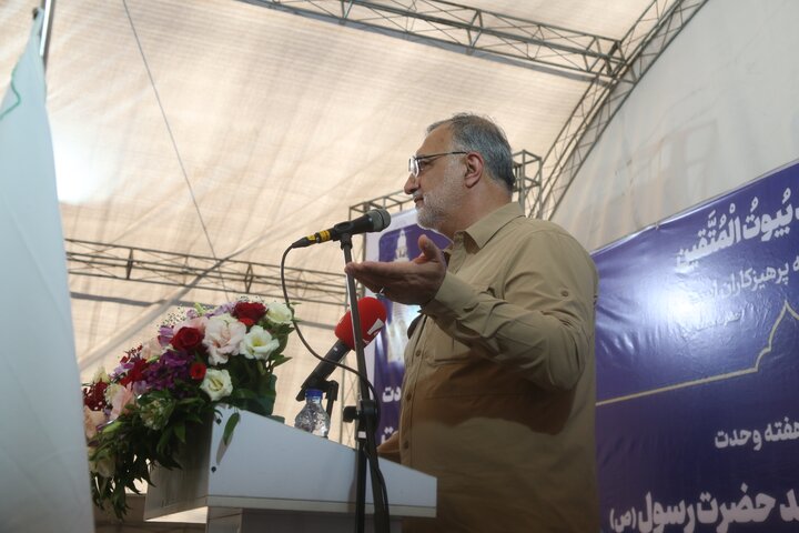 کلنک زنی ساخت ۱۰ مسجد در ۱۰ منطقه تهران