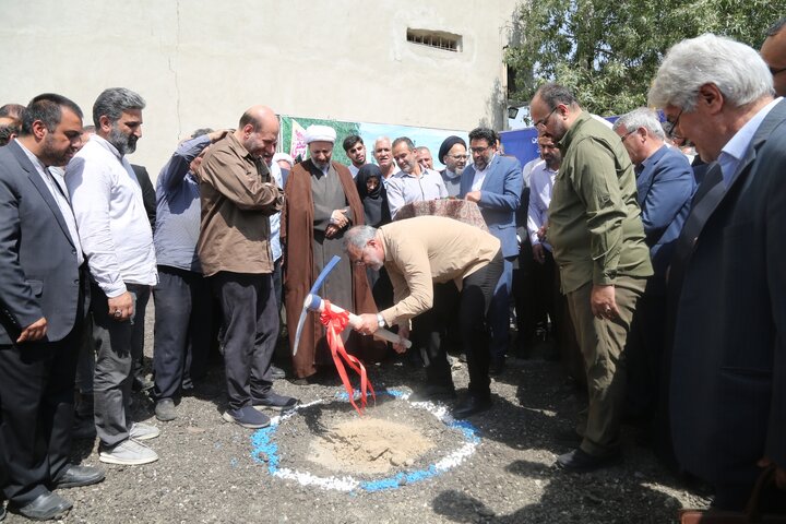 کلنک زنی ساخت ۱۰ مسجد در ۱۰ منطقه تهران