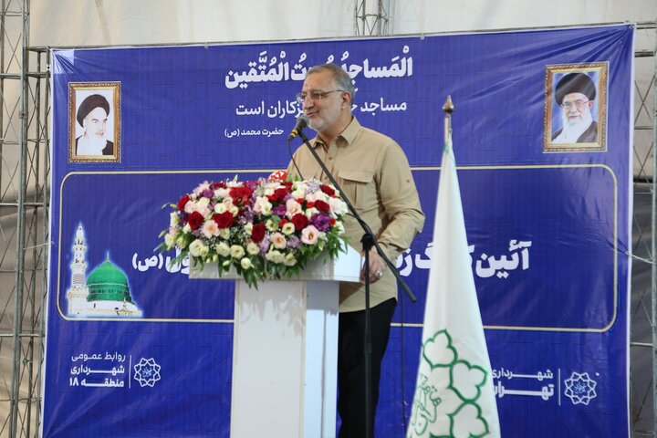 کلنک زنی ساخت ۱۰ مسجد در ۱۰ منطقه تهران