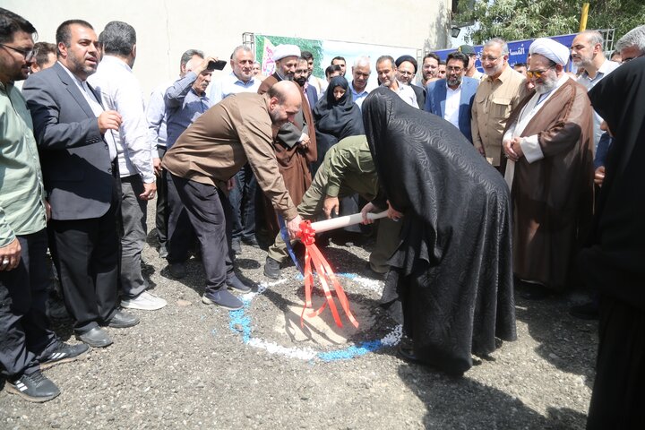 کلنک زنی ساخت ۱۰ مسجد در ۱۰ منطقه تهران
