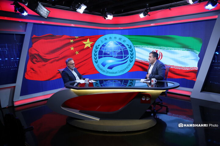 همکاری های سیاسی، اقتصادی و نظامی ایران و چین