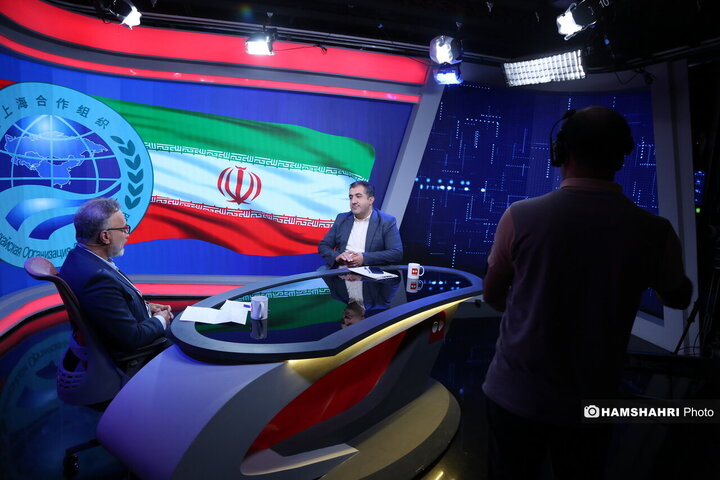 همکاری های سیاسی، اقتصادی و نظامی ایران و چین