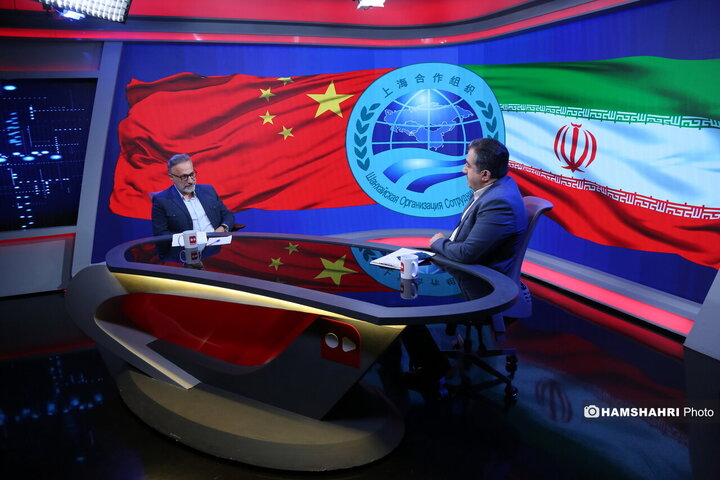 همکاری های سیاسی، اقتصادی و نظامی ایران و چین