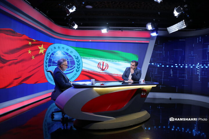 همکاری های سیاسی، اقتصادی و نظامی ایران و چین