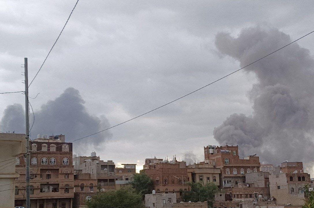 بمبهای ممنوعه آمریکا و اسرائیل؛ این بار در یمن تصاویر اولیه از حملات اسرائیل به صنعا