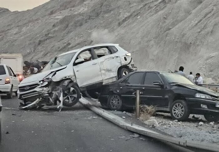 کشته شدن ۲ دختر نوجوان بر اثر سقوط غلتک راهسازی در جاده هراز | عکس