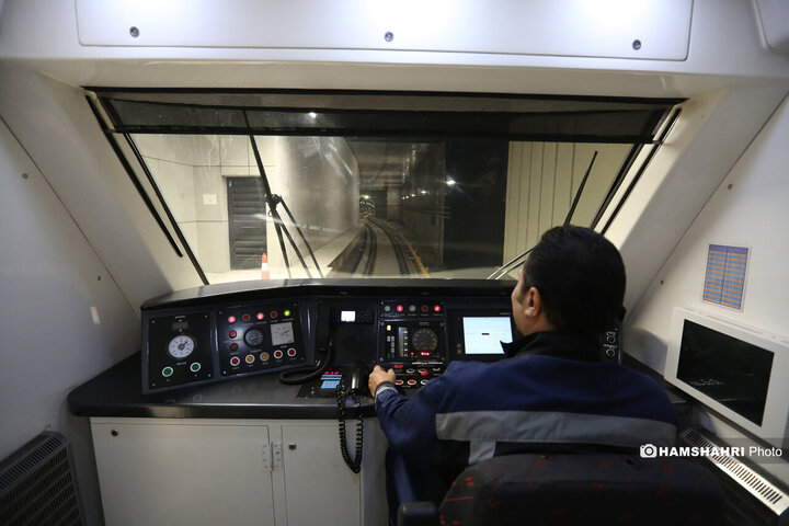 تست گرم بخش پایانی خط ۷ مترو و افتتاح ورودی دوم ایستگاه آهنگ