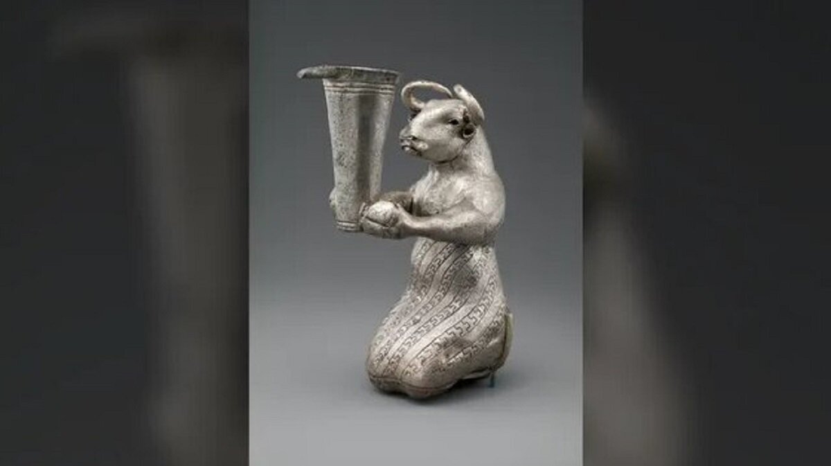 گاو زانو زده؛ افسانه ۵۰۰۰ ساله از ایران! | عکس