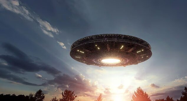 یک ادعای جدید؛ حیات روی کره زمین نه اتفاقی بلکه مهندسیشده است!