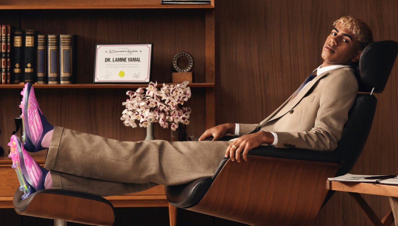 رونمایی لامین یامال از استوک‌های جدید خود با نمادهای انحصاری | تصاویر