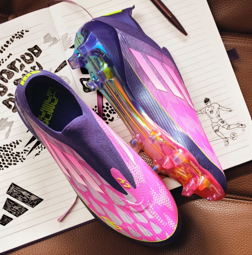 رونمایی لامین یامال از استوکهای جدید خود با نمادهای انحصاری | تصاویر