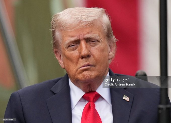 آیا ترامپ سکته کرده است؟ + تصاویر | نشانه جدید همه را شوکه کرد!