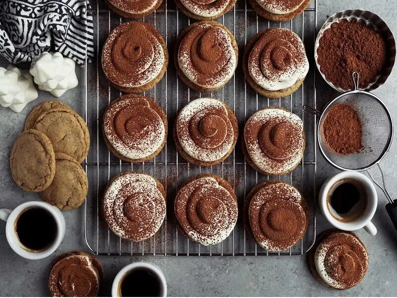 کوکی تیرامیسو؛ ترکیب دو طعم شگفتانگیز برای یک دسر خوشمزه