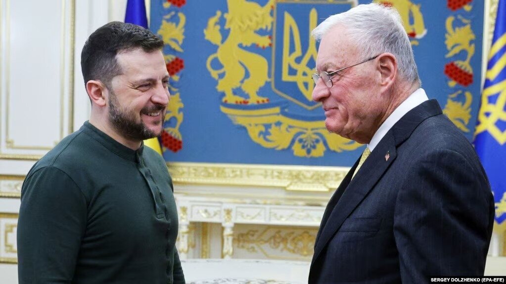 زلنسکی: فرستاده ترامپ دست کمی از پدافند پاتریوت ندارد | شب آرامی داشتیم | حاضرم به او شهروندی اوکراین و یک آپارتمان اعطا کنم!