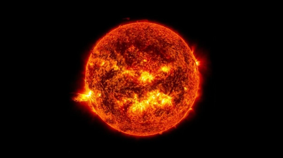 تهدیدی از خورشید برای ارتباطات زمین؛ دمای باورنکردنی ۶۰ میلیون درجه شراره خورشیدی