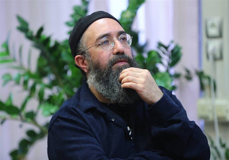 نام ۳۰۰ شهید بر دیوار ماندگار شد