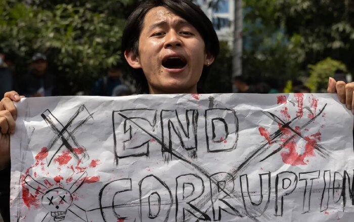 برای نخستین بار در جهان؛ اعتراضات نسل زِد نتیجه داد+ تصاویر | در نپال چه خبر است؟ | انتصاب اولین زن به عنوان نخست وزیر موقت