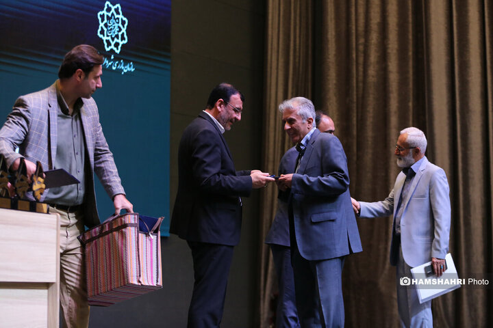 تجلیل از کارکنان برتر سازمان بازرسی شهرداری تهران