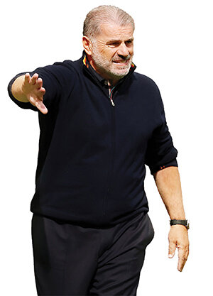 مدعی قهرمانی با سرمربی جدید | پوست سرمربی سابق کنده شد!