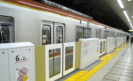 در هوشمند مترو