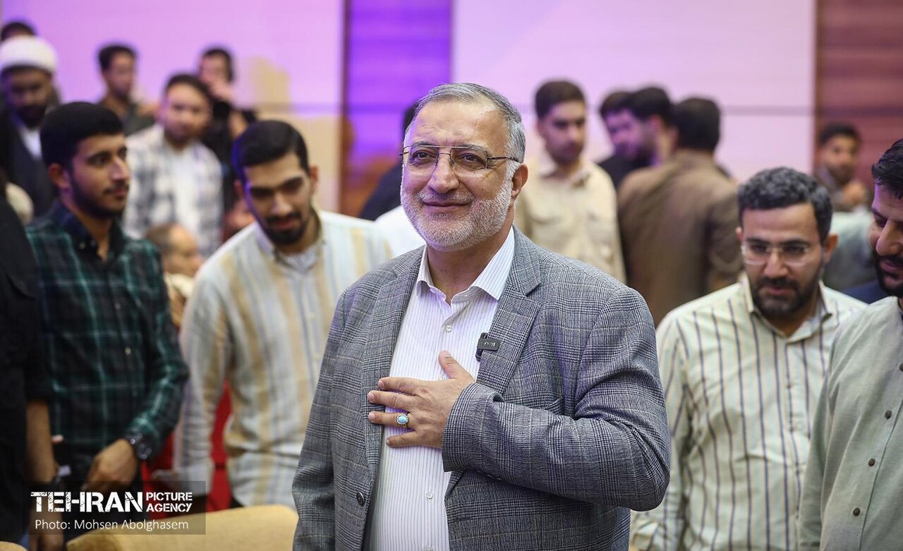 زاکانی در جمع دانشجویان