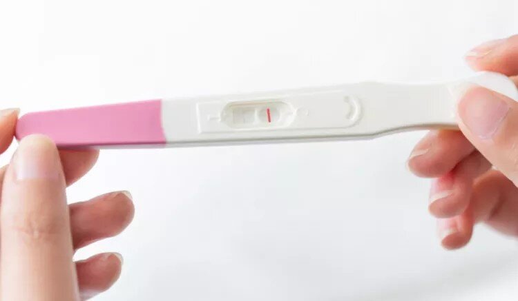 راهنمای کامل استفاده از بیبیچک برای تشخیص بارداری در خانه