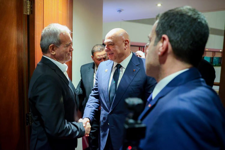 اولین دیدار پزشکیان با جوزف عون در قطر | تصاویر یدار پزشكيان با جوزف عون در قطر